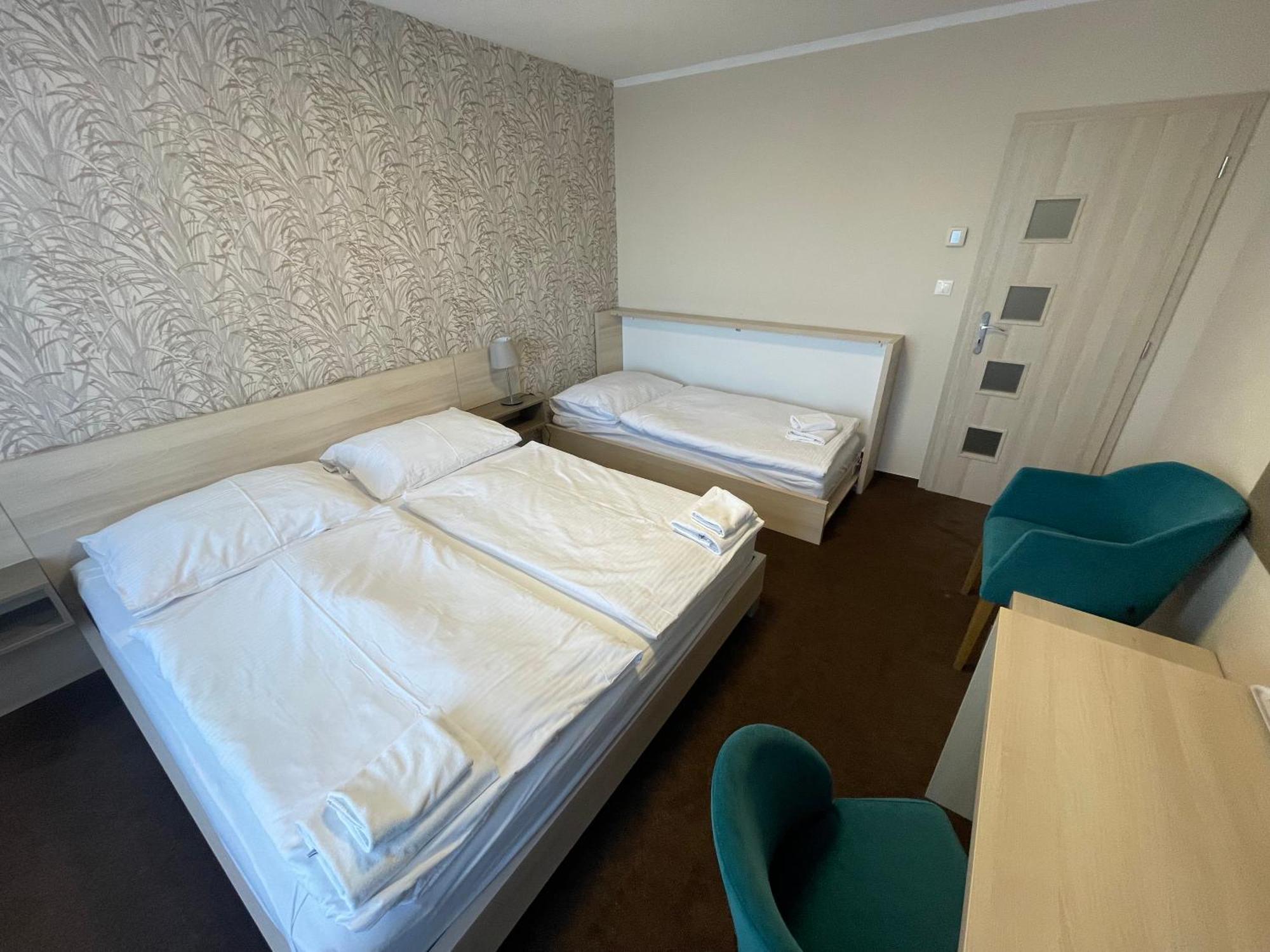 Hotel Spectrum Trnawa Zewnętrze zdjęcie