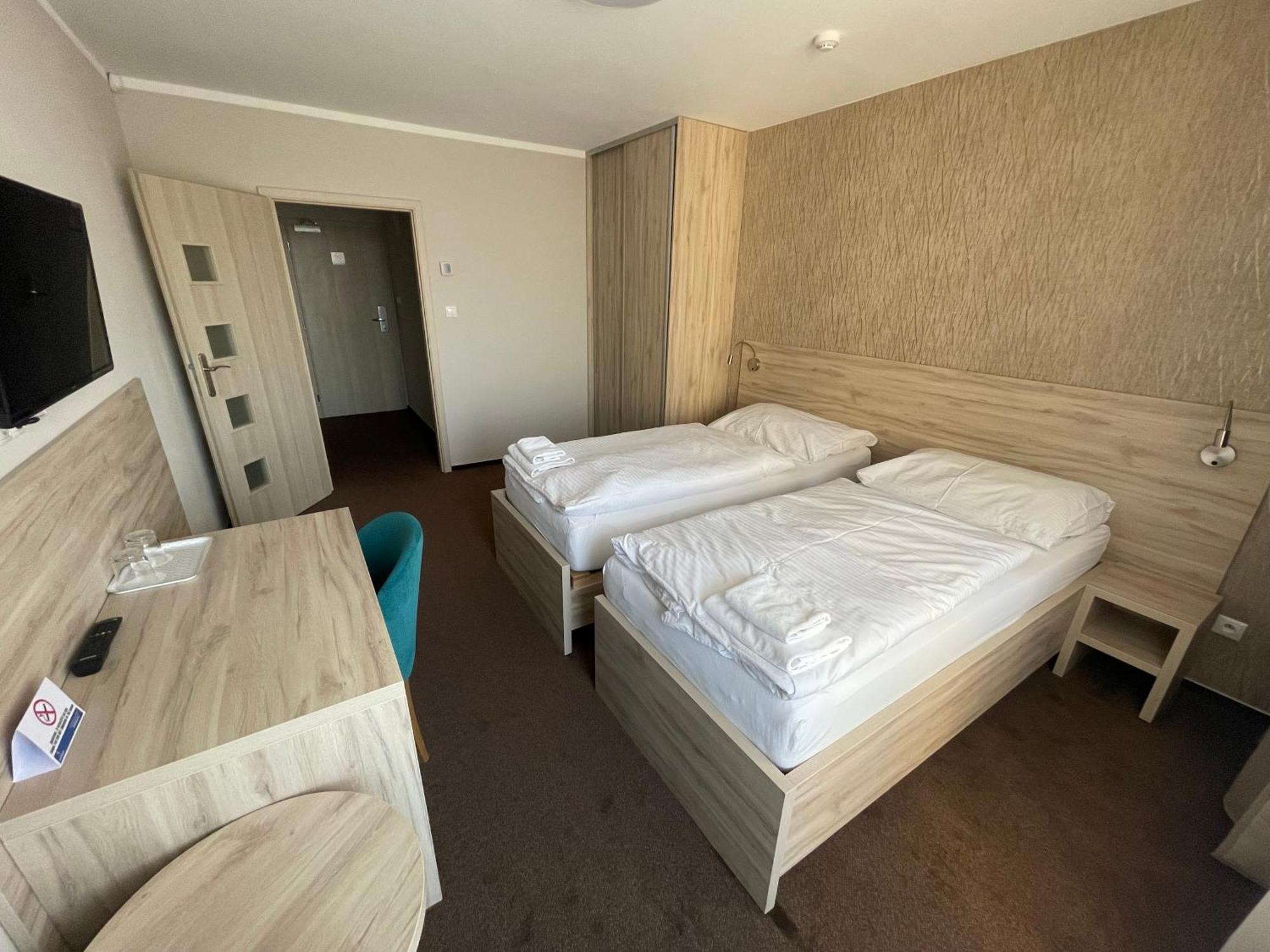 Hotel Spectrum Trnawa Zewnętrze zdjęcie