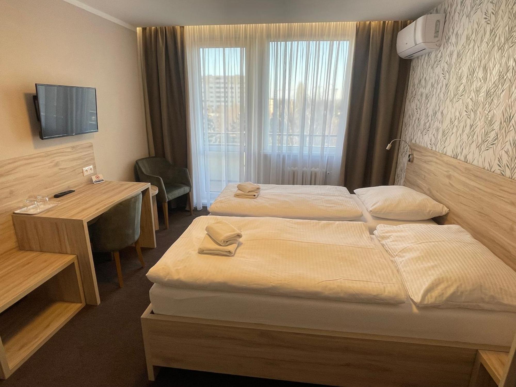 Hotel Spectrum Trnawa Zewnętrze zdjęcie