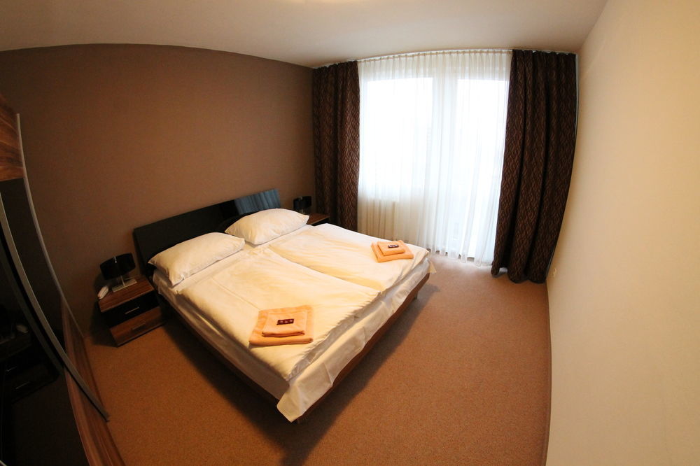 Hotel Spectrum Trnawa Zewnętrze zdjęcie