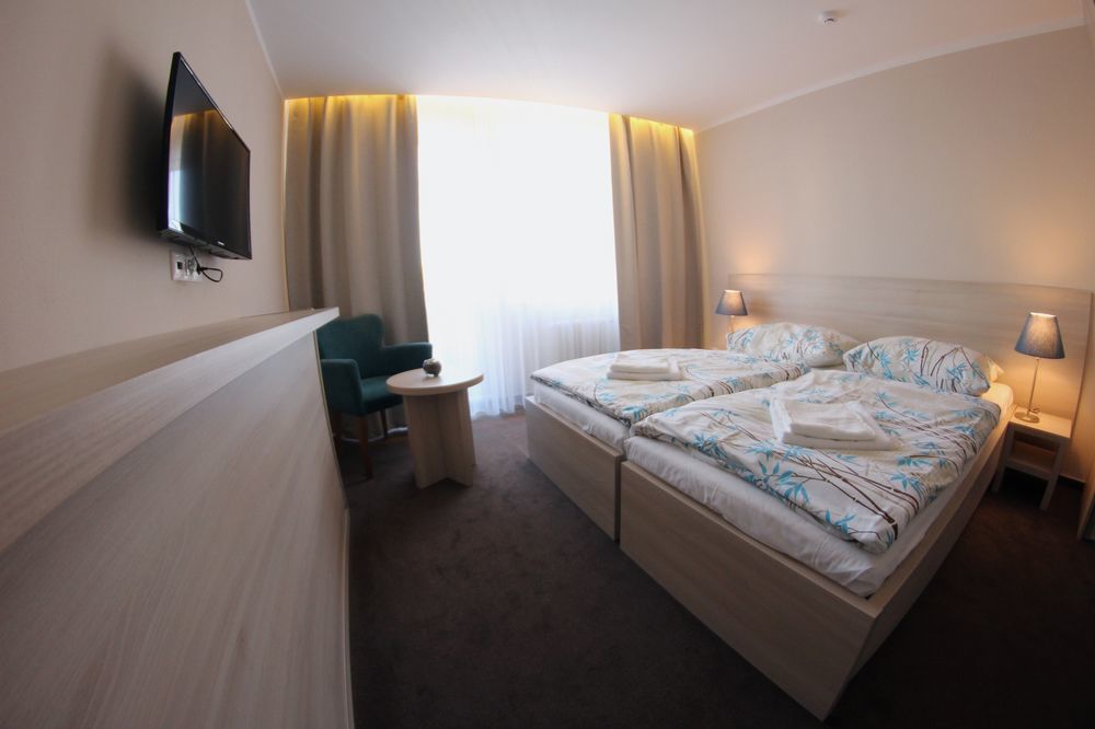 Hotel Spectrum Trnawa Zewnętrze zdjęcie